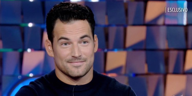 Giacomo Gianniotti (Verissimo, 2022)