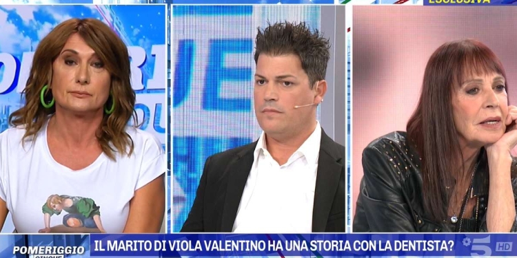 Viola Valentino, Francesco Mango e Vladimir Luxuria a Pomeriggio 5