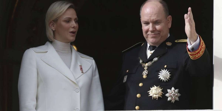 Charlene Di Monaco e il principe Alberto
(Foto: web)