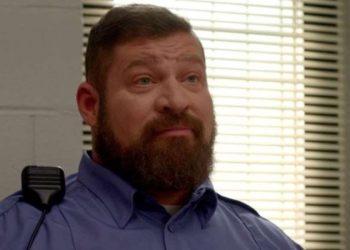 Brad William Henke in "Orange is the new black"