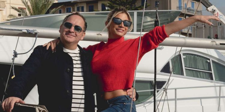 Gianluca Fubelli e Maddalena Corvaglia, Una vita in vacanza