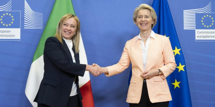 Meloni con Von der Leyen