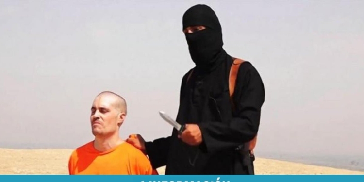 James Foley e il suo aguzzino (foto dal web)