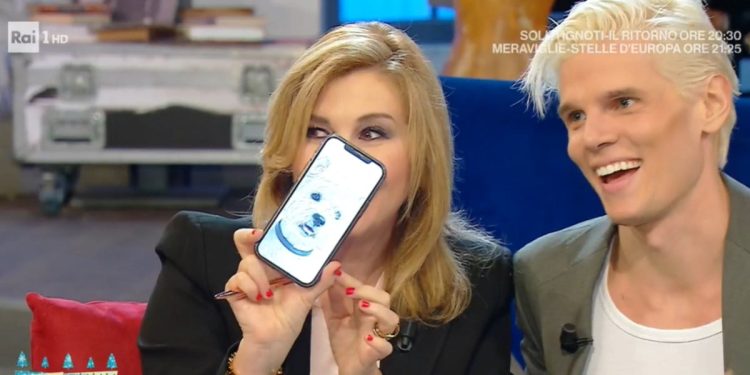 Serena Bortone e Alessandro Egger (Oggi è un altro giorno, 2022)