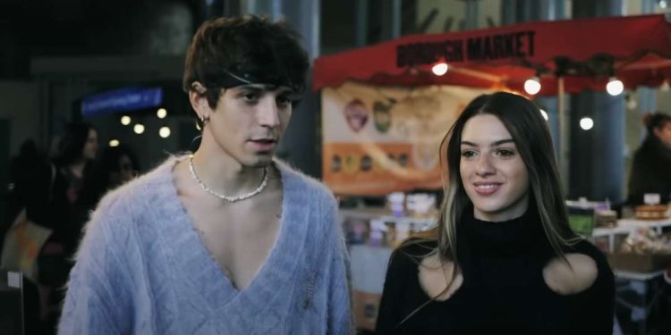 Alex e Michelle Cavallaro nel video di "Mano ferma" (YouTube)