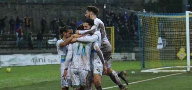 Video Arezzo Carrarese 1 3 gol e highlights inutile la rete di