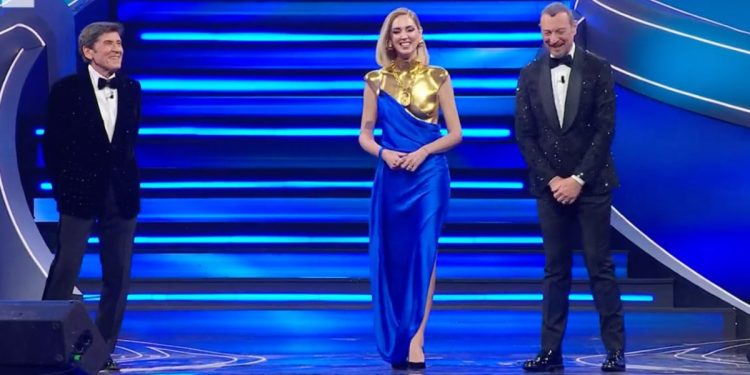 Chiara Ferragni nella finale del Festival di Sanremo 2023