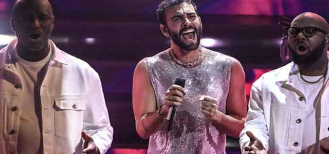 Sanremo 2023, finale/Diretta e vincitore: Marco Mengoni dedica il trionfo  alle Big