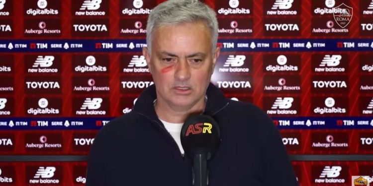 Josè Mourinho, screen da Youtube