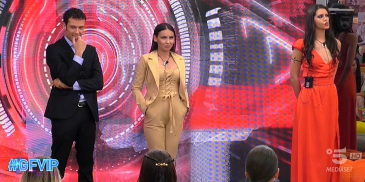 Edoardo Donnamaria, Nicole Murgia e Antonella Fiordelisi (Canale 5)