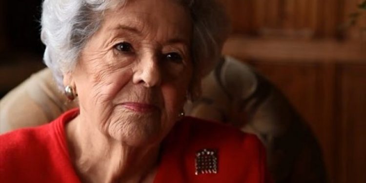 Betty Boothroyd, screen Youtube