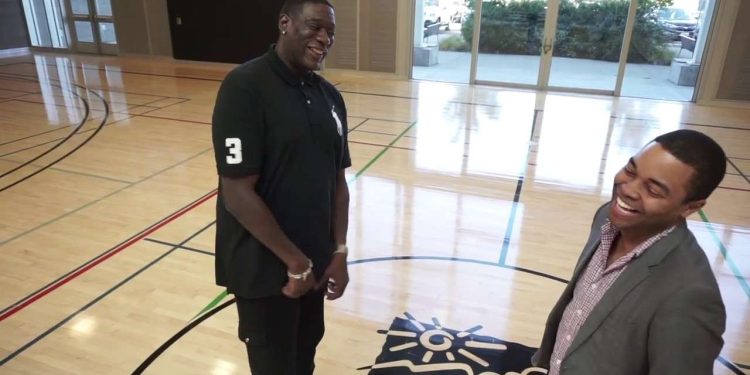 Shawn Kemp (a sinistra), screen da Youtube