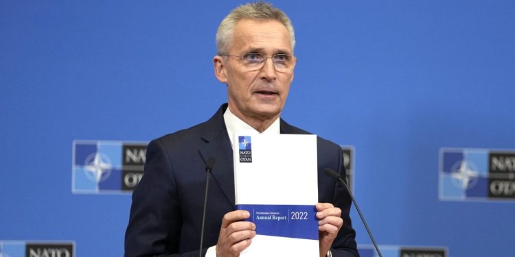 Stoltenberg, NATO