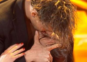 Il bacio di Mattia e Benedetta ad Amici 22