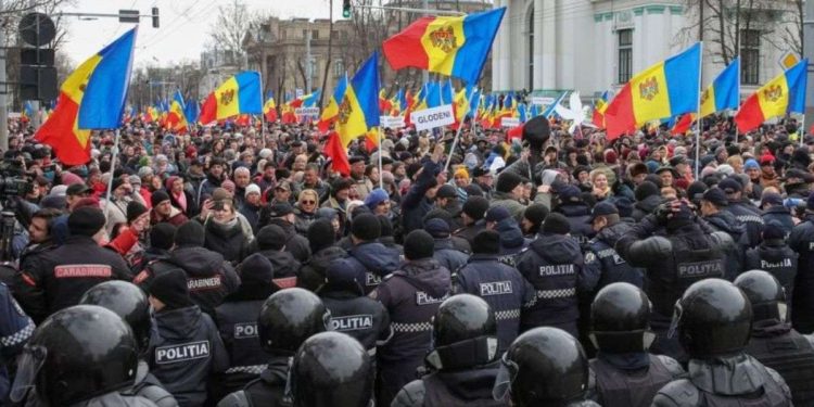 La manifestazione dei filorussi in Moldavia (Twitter)