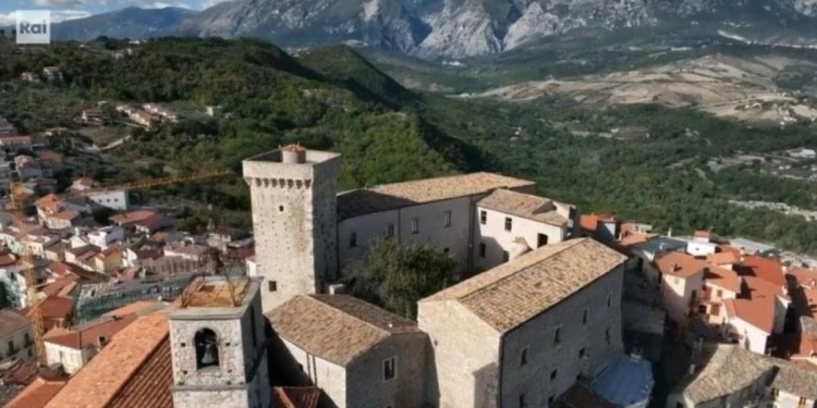 Borgo dei borghi Casoli (foto: web)