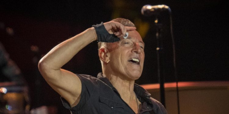 Bruce Springsteen and the E Street Band ( Foto Lapresse AP Photo/Emilio Morenatti)