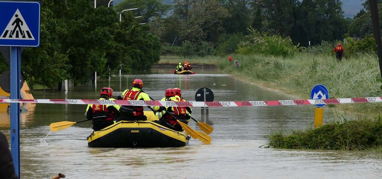 Intrappolato in casa hi-tech per alluvione/ Video, non è riuscito a  scappare: è morto