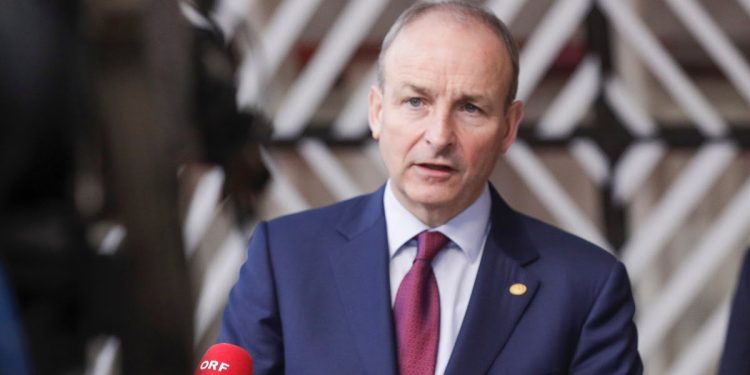 Il ministro irlandese Michael Martin (Foto: 2021, LaPresse)