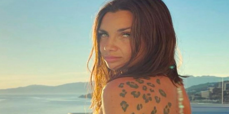 Elettra Lamborghini choc: "Pentita dei miei tatuaggi". (Foto: Web)