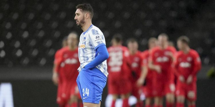 Ishak Belfodil con la maglia dell'Hoffenheim (Foto LaPresse)