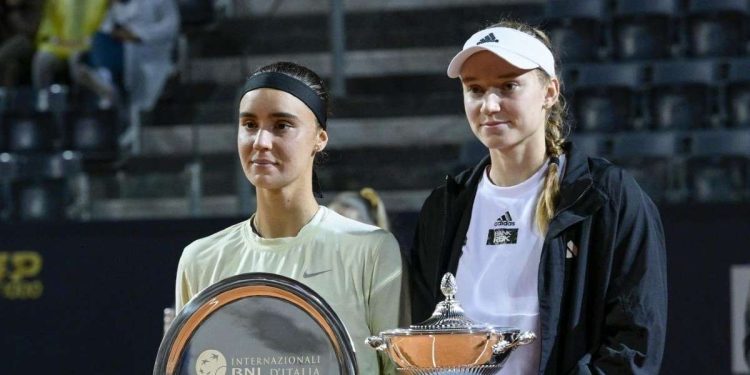 Anhelina Kalinina (Ucraina) e Elena Rybakina (Kazakistan) (LaPresse)