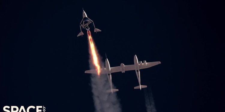 La navicella di Virgin Galactic in azione (Screen Youtube)