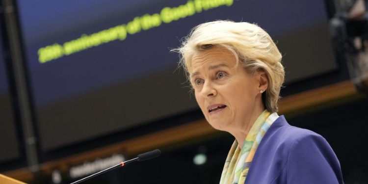 Ursula von der Leyen (LaPresse)