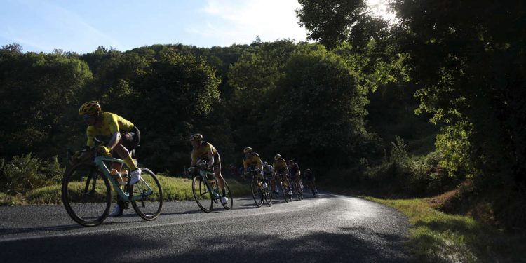 Diretta Tour de France 2023, 15^ tappa Les Gets Les Portes du Soleis-Saint Gervais Mont Blanc (Foto LaPresse)