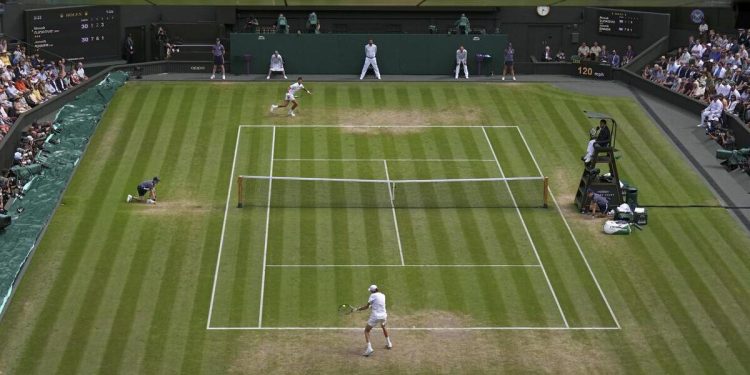 Sinner Djokovic è la semifinale di Wimbledon 2023 (Foto LaPresse)