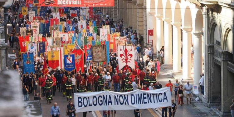 Bologna, commemorazione nell'anniversario della strage (LaPresse)