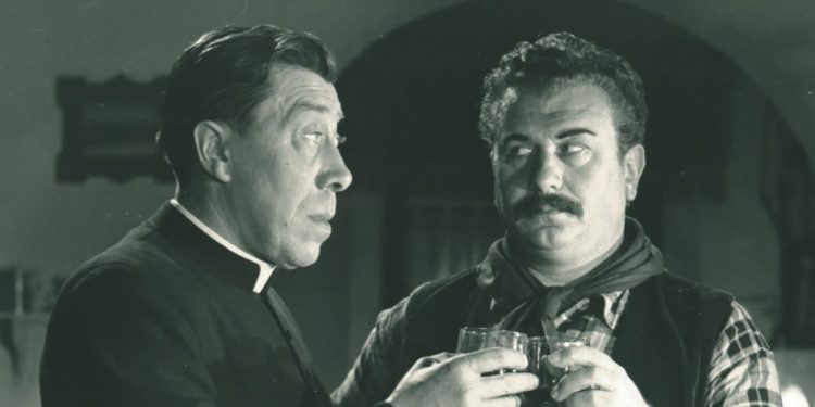 Don Camillo e Peppone interpretati da Fernandel e Gino Cervi (foto dal web)