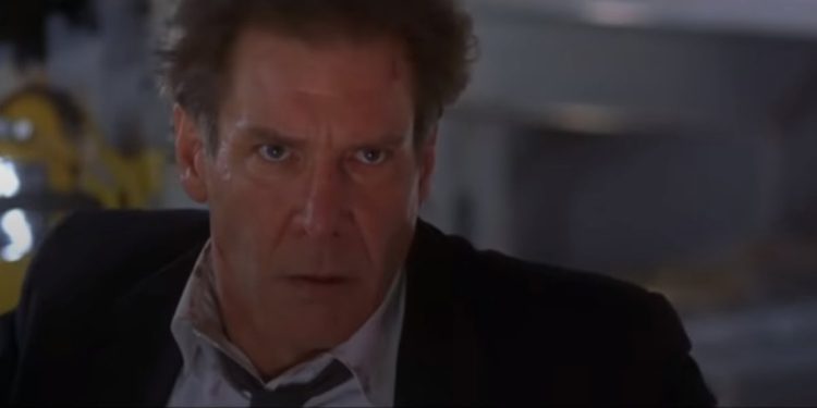 Harrison Ford in una scena del film su Rete 4 (Screenshot)