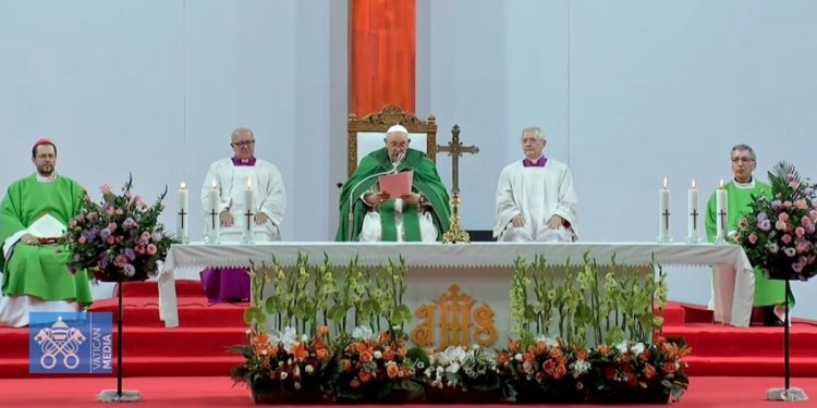 Papa Francesco in Mongolia