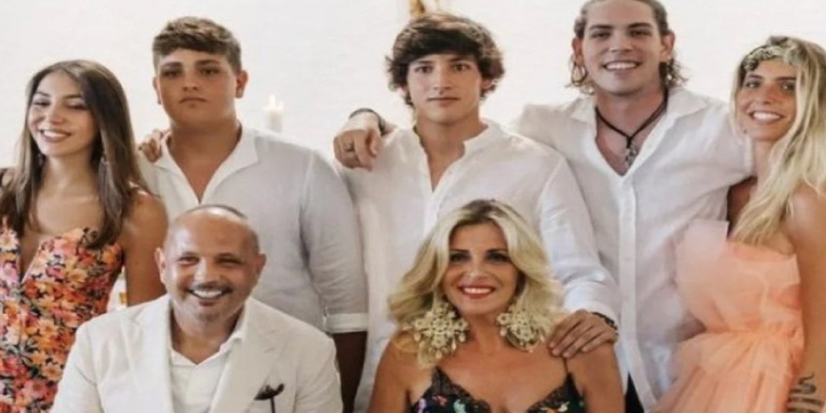 Viktorija, Miroslav, Dushan e Nicholas, sorella e fratelli Virginia Mihajlovic. (Foto: Web)