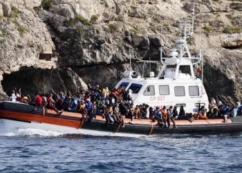 migranti Lampedusa