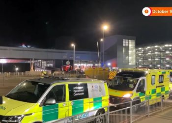 Incendio aeroporto Luton Londra, screen da Youtube