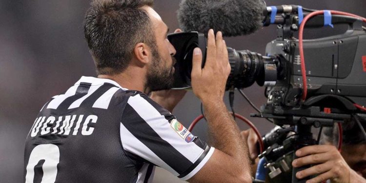 Mirko Vucinic, screen da Youtube