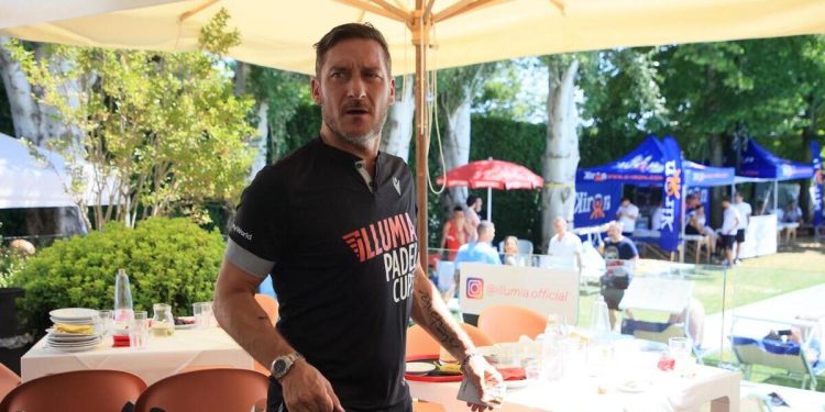 Francesco Totti, 786 partite e 307 gol con la Roma (Foto LaPresse)