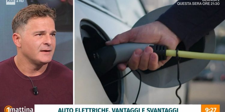 Auto elettriche a rischio hacker? Se ne parla a Uno Mattina