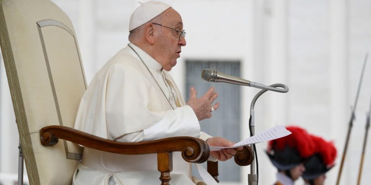 Papa Francesco, Vaticano