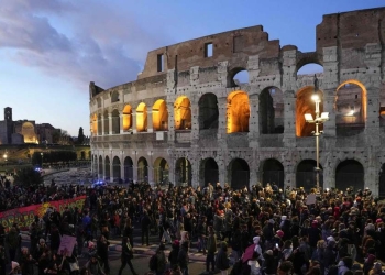 Manifestazione 25 novembre al Colosseo