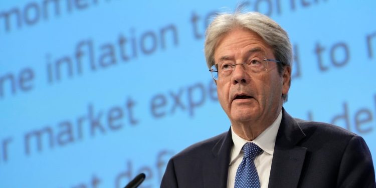 Paolo Gentiloni, Ue