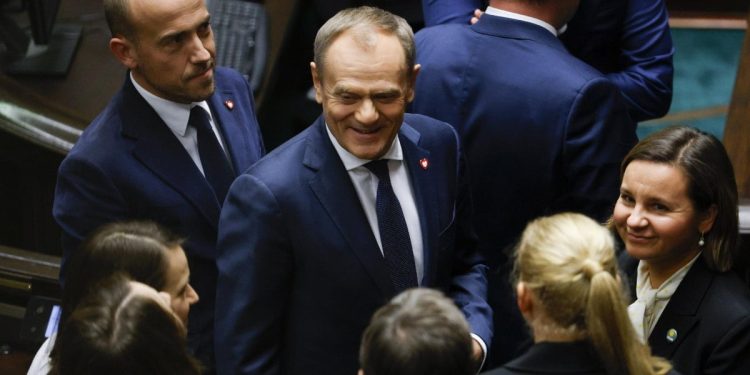 Donald Tusk, Polonia