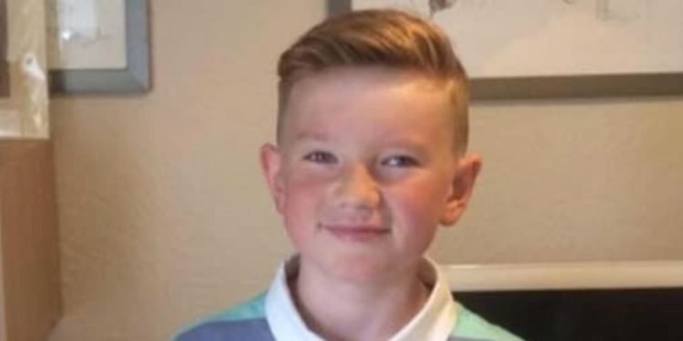 Alex Batty, il bambino scomparso in Spagna 6 anni fa e ritrovato in Francia (Twitter)