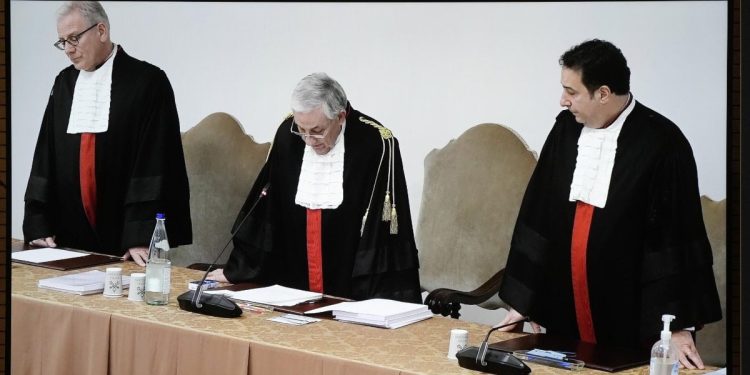 Sentenza processo Vaticano