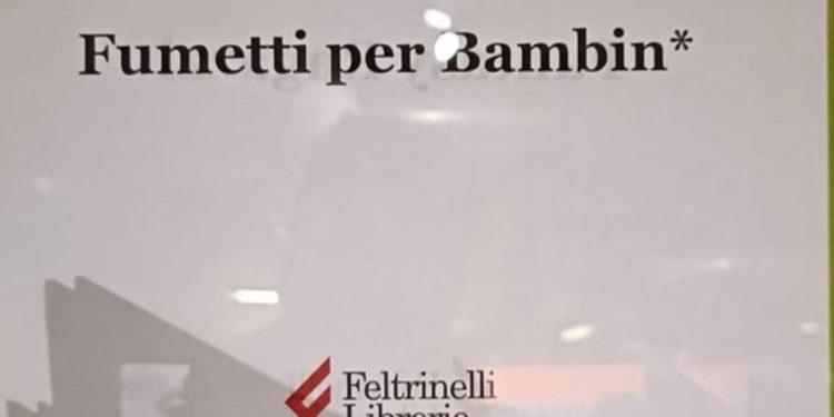 Il cartello della Feltrinelli (Twitter)