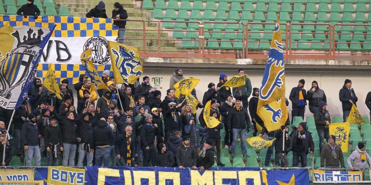 I tifosi del Parma (Foto LaPresse)