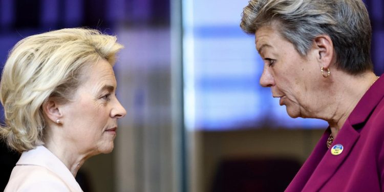 Von der Leyen e Johansson