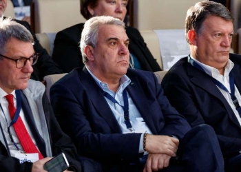 Da sinistra, Maurizio Landini, Luigi Sbarra e Pierpaolo Bombardieri, rispettivamente Segretario generale di Cgil, Cisl e Uil (Ansa)